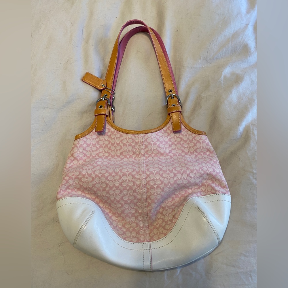 EUC Coach Signature Pink Hand Bag